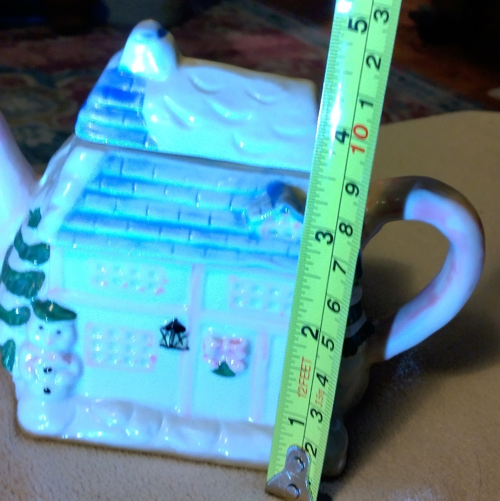 Holiday Tea Pot - Picture 3 of 10